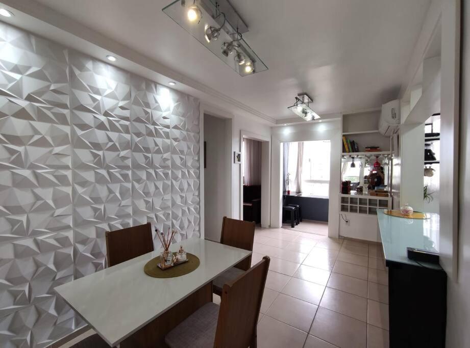 Apto Completo Bem Localizado, Entre Campinas E Valinhos, Proximo Ao Aeroporto E Centro De Valinhos E Campinas. Apartment *